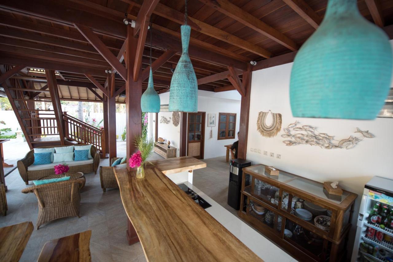 Villa Luna Sunset Beach Гілі-Траванган Екстер'єр фото